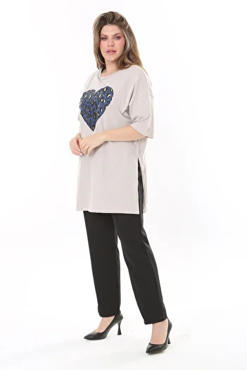 Şans Γυναικεία Plus Size Βιζόν Μπλούζα με εμπριμέ πλαϊνή σχισμή 65N37801