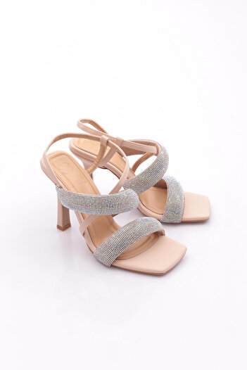 DGN 2032 Women's Silver Stone Heeled Sandals with Thick Line and Cross Straps