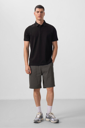 TOMMY LIFE Černé pánské tričko Standard Fit s polo límečkem - 87768