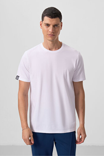 TOMMY LIFE Λευκό ανδρικό μπλουζάκι Basic με κοντό μανίκι Standard Fit O λαιμόκοψη - 87911