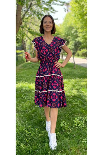 Tubik Women's V-Neck Guipure Detailed Gimped Mini Dress