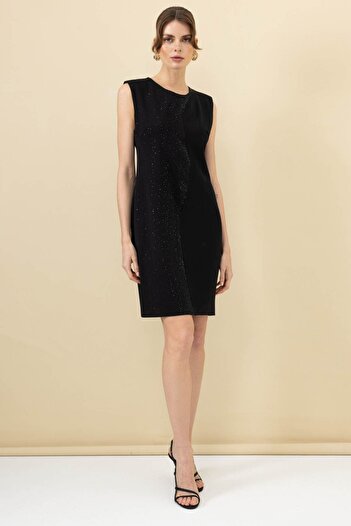 Ekol Crew Neck Midi Dress with Stones on the Front