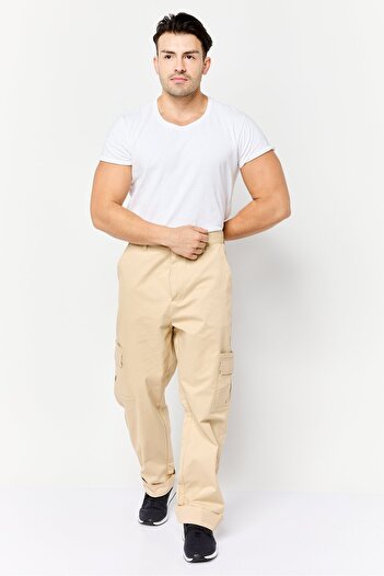 Esprit Men Regular Fit Solid Cargo Pant, Khaki