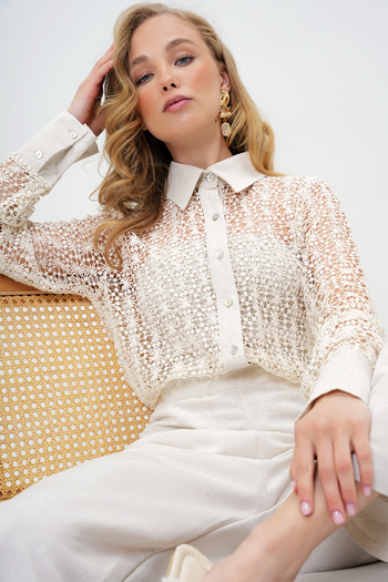 Trend Alaçatı Stili Women's Cream Guipure Premium Design Raw Linen Shirt Alc-X14118