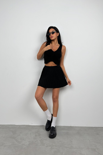 Black Fashion Black Knitwear Vest - Button Detailed