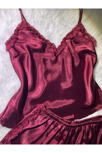 Le Tonnerre Women's Plus Size Burgundy Lace Detail Satin Shorts Set