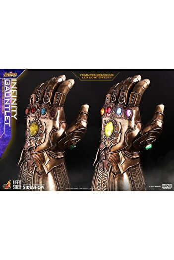 LEGO Marvel Infinity Gauntlet , Collectible Thanos Glove with Infinity Stones