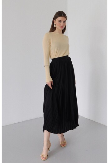 Laluvia Black Crinkle Skirt - 251015
