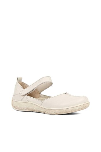 Celal Gültekin Women's Beige Strappy Front Closed Leather Shoes