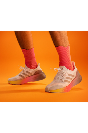 adidas Бігові кросівки Ultraboost кольорові Підходять для повсякденного носіння та тренувань