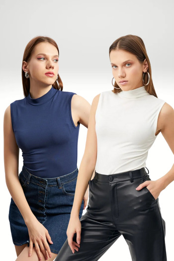 Bipantolon Women's Navy Blue White 2-Piece Sleeveless Body