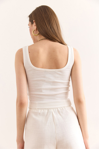 Olalook Weiße Damen-Bluse mit U-Ausschnitt und Knopfleiste aus dehnbarer Baumwolle BLZ-19002956