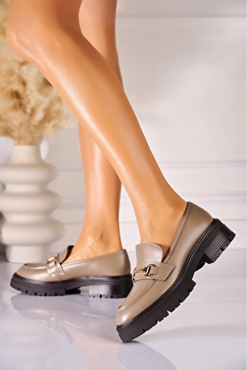Joana Women's Loafers Patent Leather Khaki Wanda
