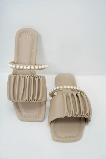 Trend Alaçatı Stili Women's Beige Double Banded Pearl Detailed Faux Leather Flat Slippers Alc-X14014