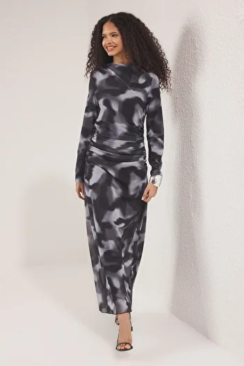Trendyol Modest Antracitové pletené šaty s přechodem TCTSS25EB00043