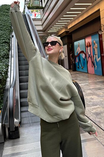 Madmext Mint Yeşili Bisiklet Yaka Basic Sweatshirt MG1559