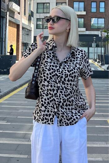 Madmext Leopárdmintás ekrü női ing - rövid ujjú, MG2098