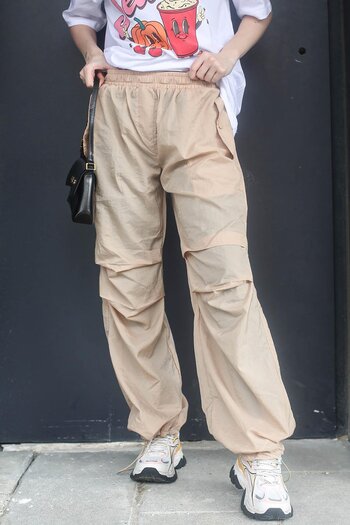 Madmext Béžové dámské kalhoty Parachute Jogger Mg1726