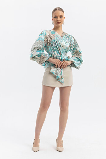 SOFT Stylish Blouse with Patterned Satin Look and Flowy Belt – V-Neck & Tie at Waist