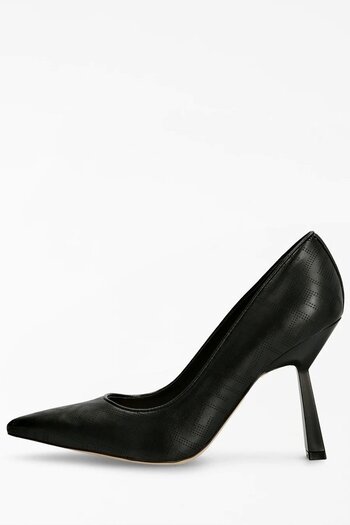 Guess Guess shoes with perforated logo and pointed toe