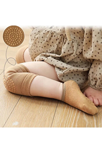 Empria Set protectii anti-alunecare bebe, genunchiere si sosete, Maro, protectie genunchi bebe