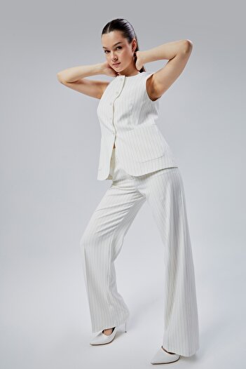 Bolivente Ecru Striped Regular Pocket Vest Trousers Set
