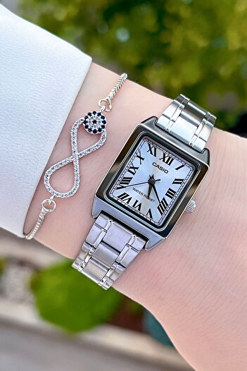 Casio Women's Wristwatch with Dial and Cord Metallic Color