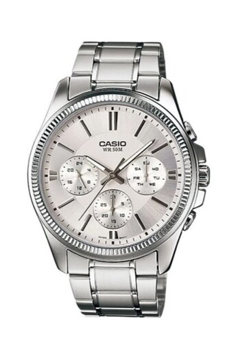 Casio Men's Wristwatch in Metallic Color