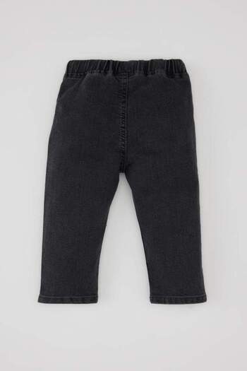 DeFacto Erkek Bebek Düz Paça Jean Basic Pantolon B6733A524SP