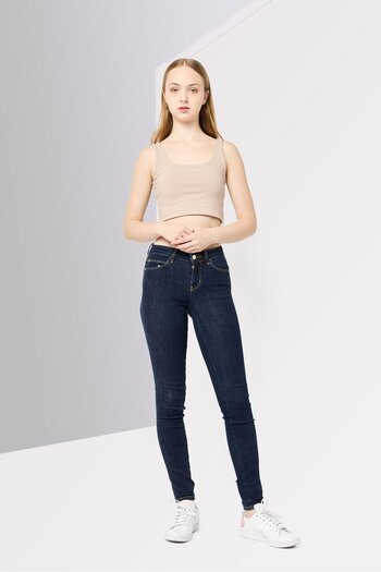 Guess Women Skinny Fit Solid Stretchable Denim Jeans, Dark Blue