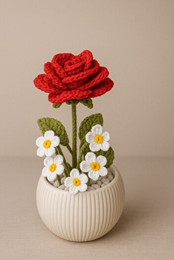El örgüsü Hand Knitted Rose in a Pot - a Gift That Does Not Fade for Your Loved Ones