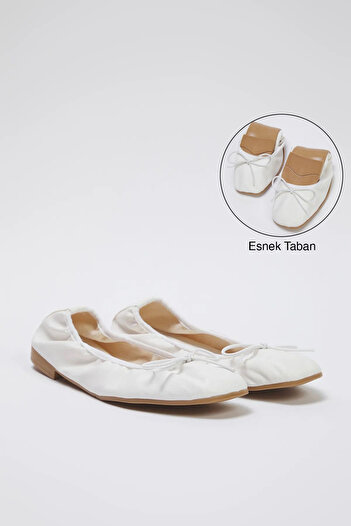 TRENDYOL SHOES Fehér masni, összecsukható, rugalmas talpú női balerina TAKSS25BE00016