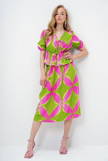 Trend Alaçatı Stili Women's Green Lace Detailed Blouse and Skirt Set Alc-X13946