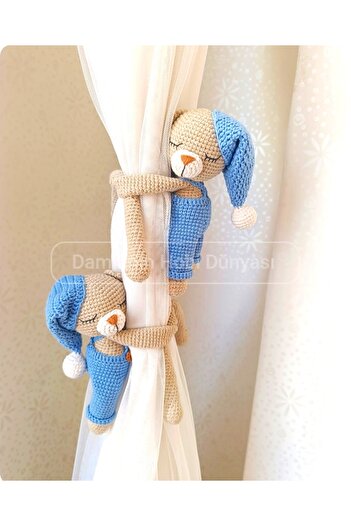 Damla Amigurumi Uykucu ayıcık perde tutucu