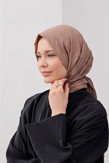 QANU Bamboo Pleated Shawl Mink