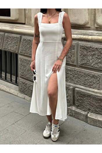 Zechka Back Detail Slit Dress White