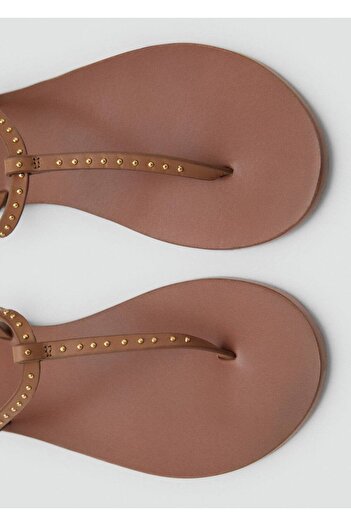 MANGO Woman Mini zımbalı deri sandalet
