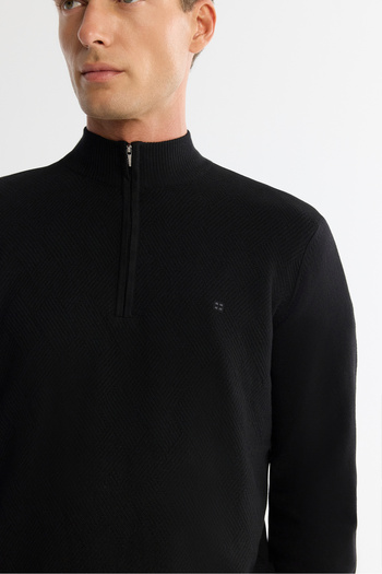 Avva Men's Black Zippered Stand Collar Soft Touch Knitwear Sweater A42Y5056