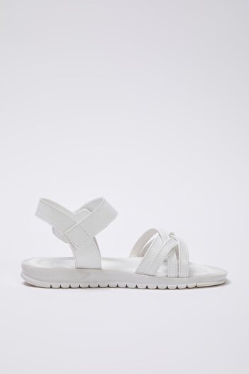 TRENDYOL SHOES Biele detské sandále na suchý zips pre veľké/malé dievčatá TAKSS25SD00040