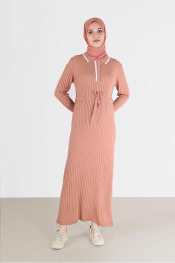 Alvina POLO NECK TROPHY KNIT DRESS 42122
