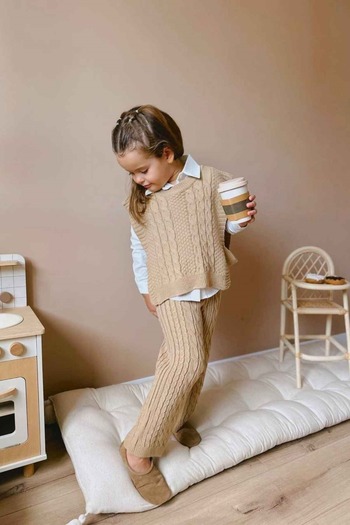 wakawakakidsstore Girl's Set with Knitwear Shirt