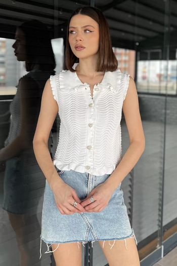 GÜLSELİ White Women's Baby Collar Wave Patterned Knitwear Vest