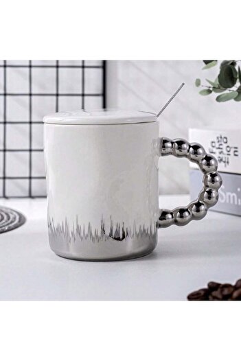 PUFO Cană ceramică Opulence cu capac și linguriță pentru cafea sau ceai, 250 ml, alb/argintiu