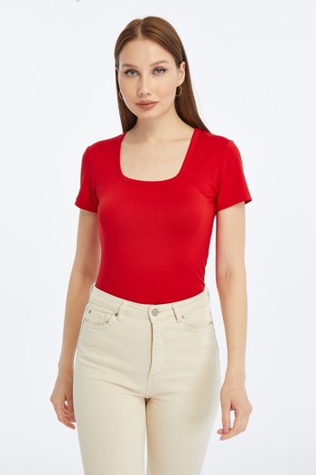 Pawle Women's Red Square Neck Short Sleeve Blouse