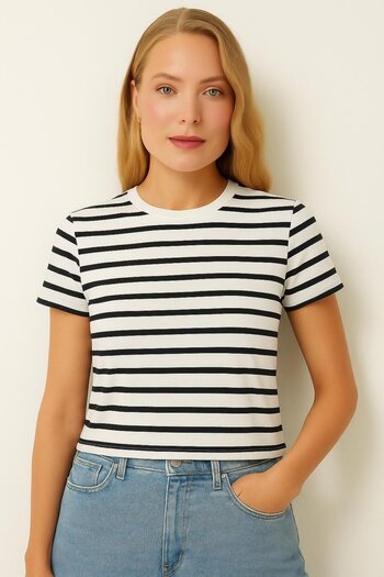 HAKKE Crew Neck Striped Basic T-shirt