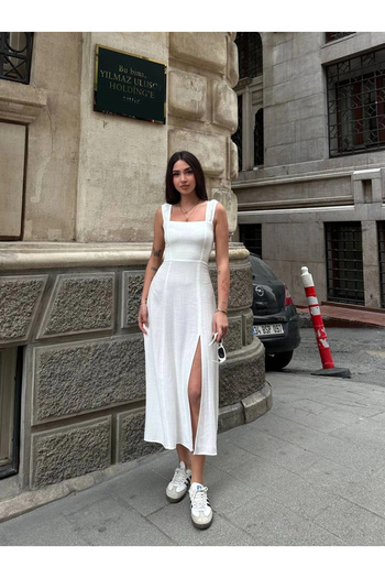 Zechka Back Detail Slit Dress White
