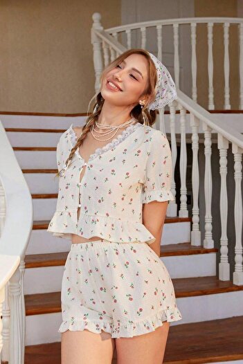 BELLA NOTTE Floral Printed Lace Detailed Frilly Pajama Set