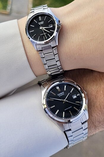 Casio Black Dial Metal Color Lover Couple Two Wrist Watch