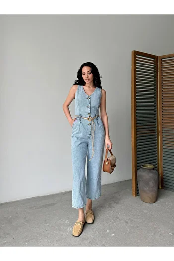 Serica Moda Salopetă din denim fără mâneci cu nasturi albastru gheață