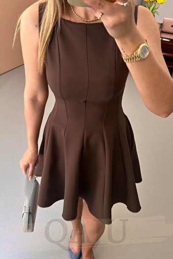 Qaju Γυναικείο Μίνι Φόρεμα Αμάνικο Fit & Flare